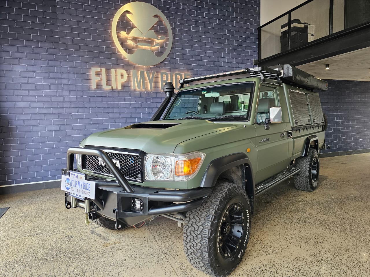 2016 Toyota Land Cruiser 79 4.5D-4D LX V8