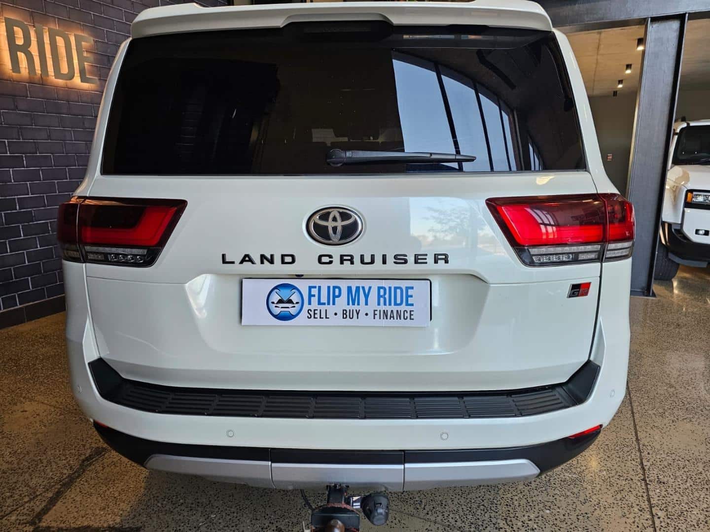 2022 Toyota Land Cruiser 300 3.3D GR Sport