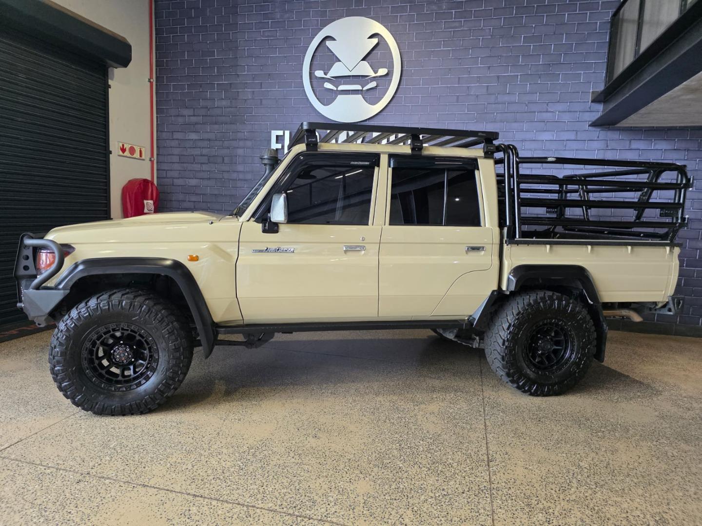 2023 Toyota Land Cruiser 79 4.5D-4D LX V8 Double Cab