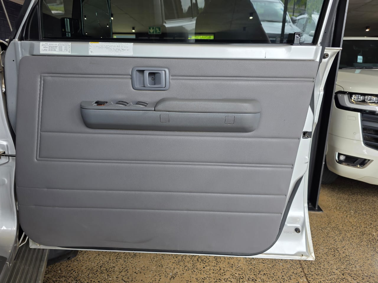 2022 Toyota Land Cruiser 79 4.0 V6 Double Cab