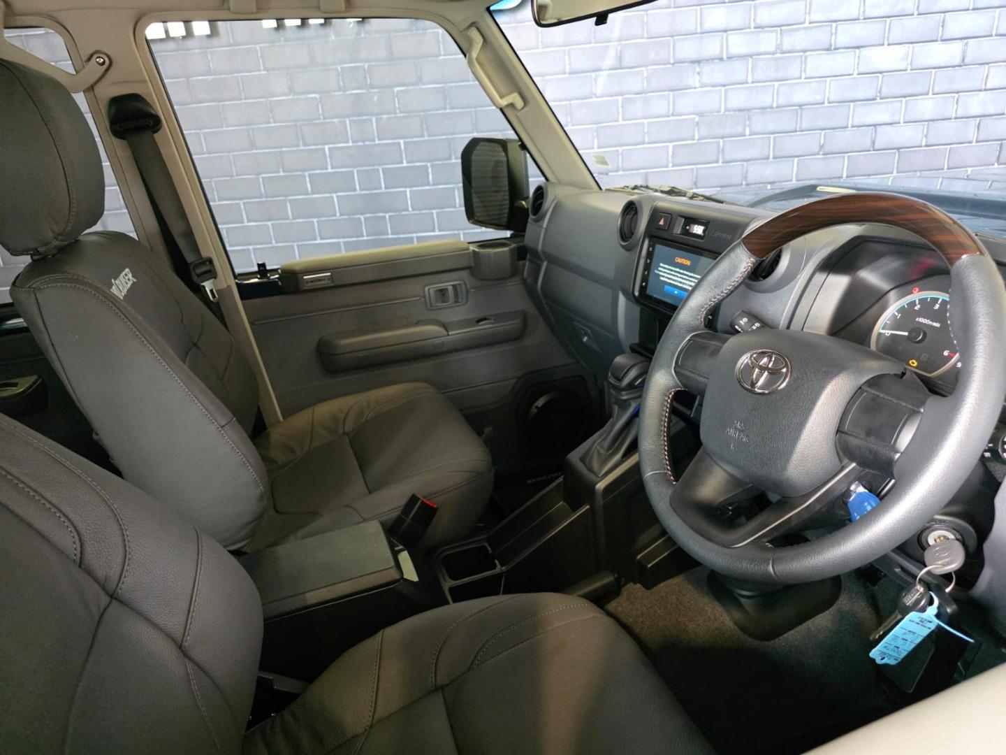2026 Toyota Land Cruiser 76 2.8GD-6 Station Wagon VX