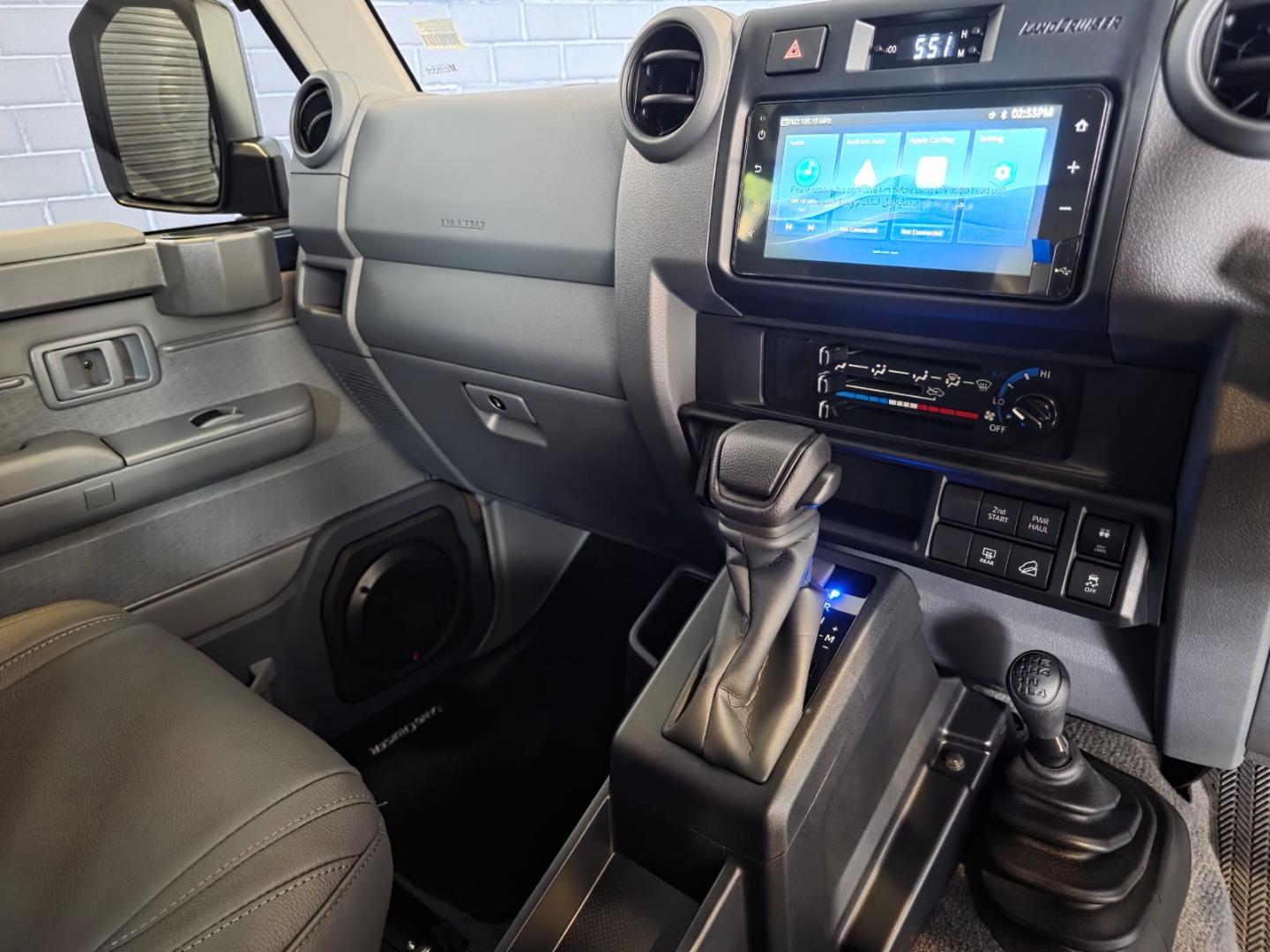2026 Toyota Land Cruiser 76 2.8GD-6 Station Wagon VX