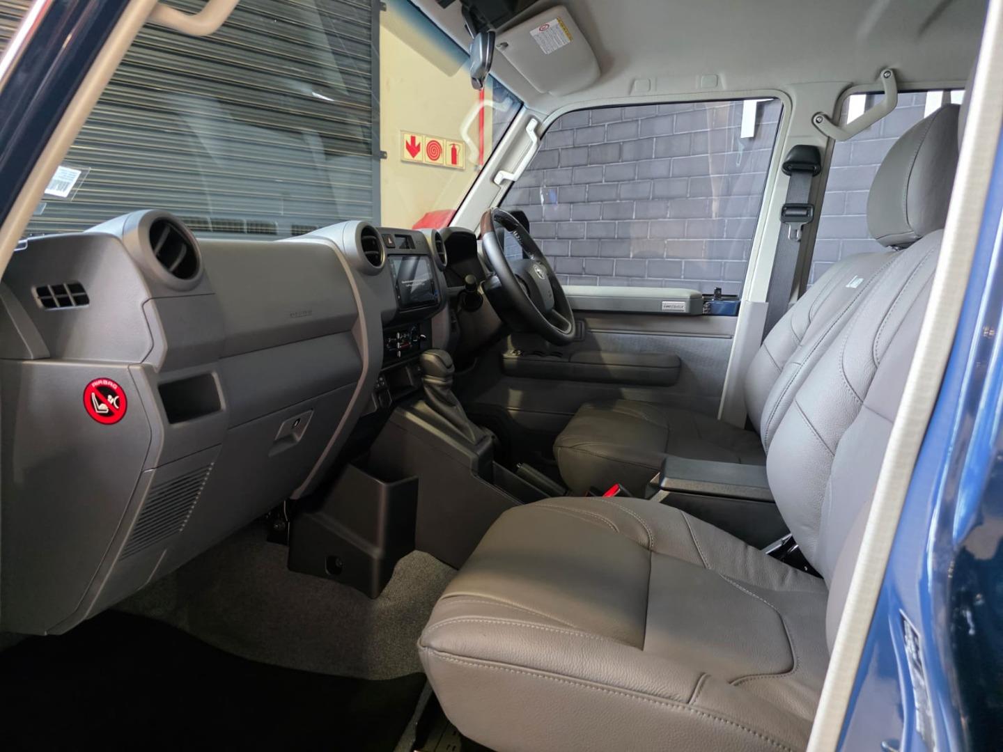 2026 Toyota Land Cruiser 76 2.8GD-6 Station Wagon VX