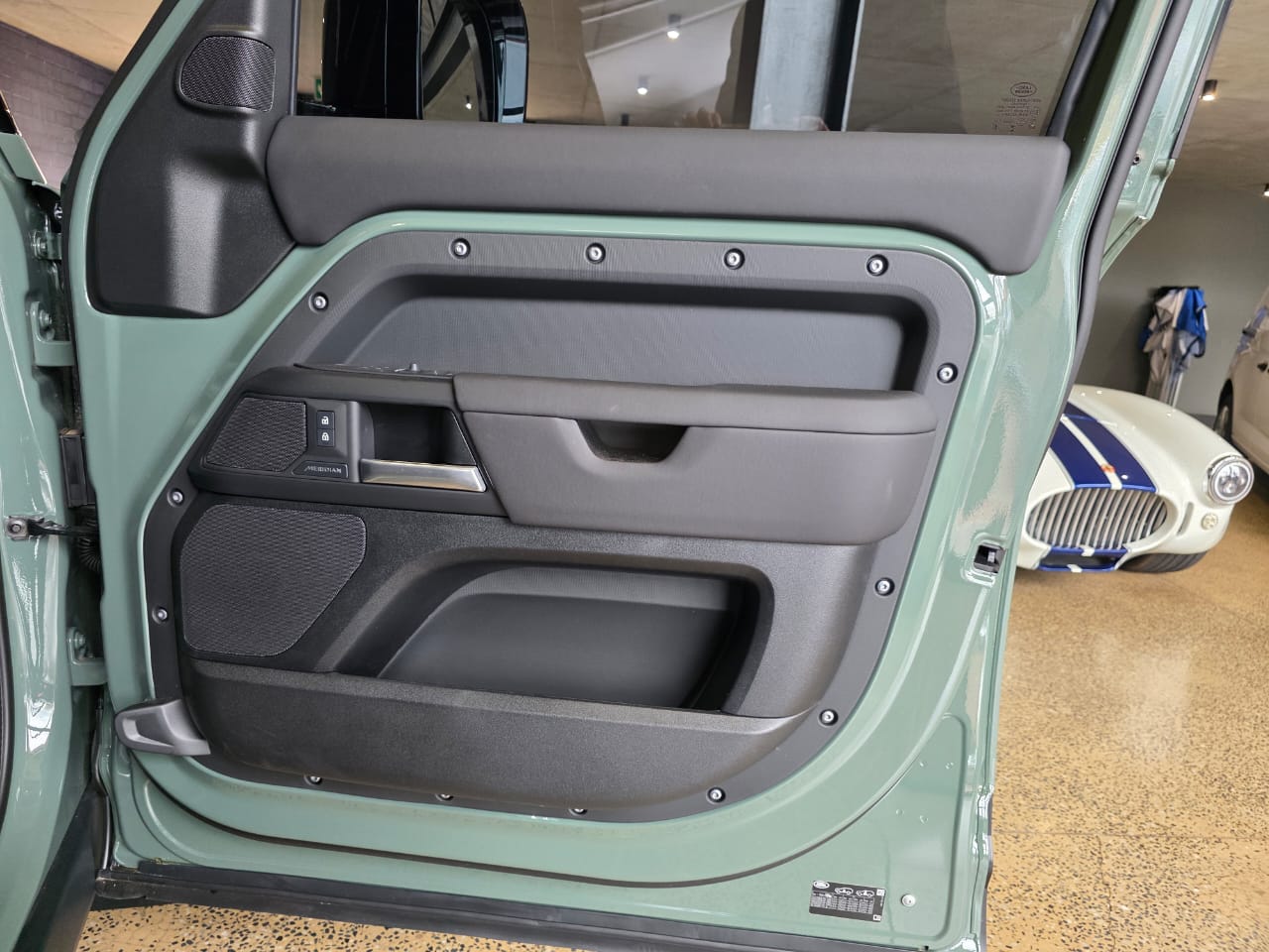 2026 Land Rover Defender 110 D350 Trophy Edition