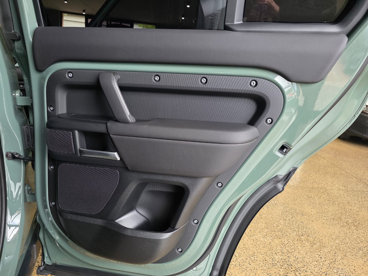 2026 Land Rover Defender 110 D350 Trophy Edition