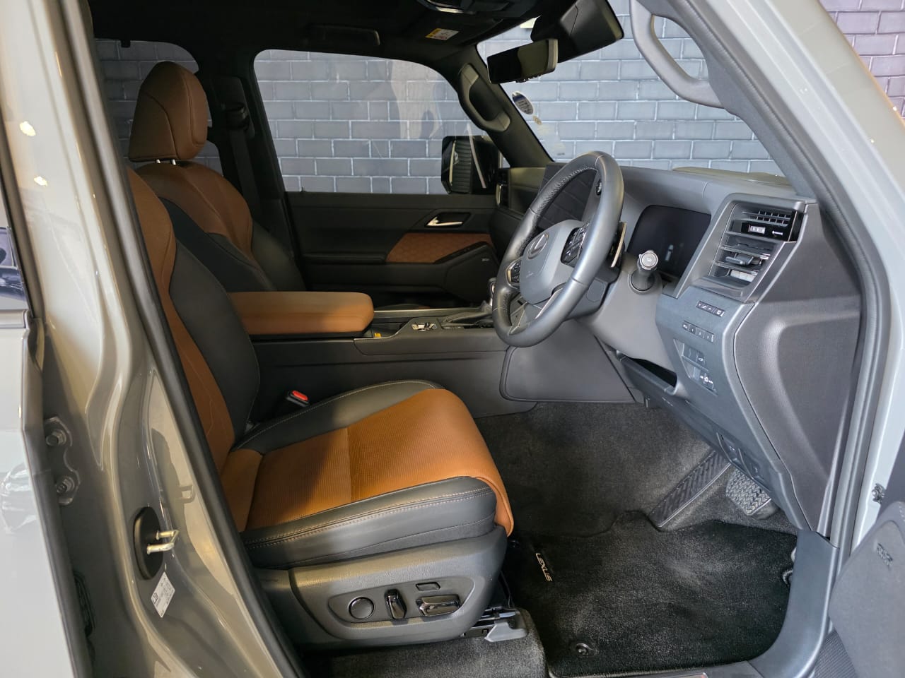2025 Lexus GX 550 SE