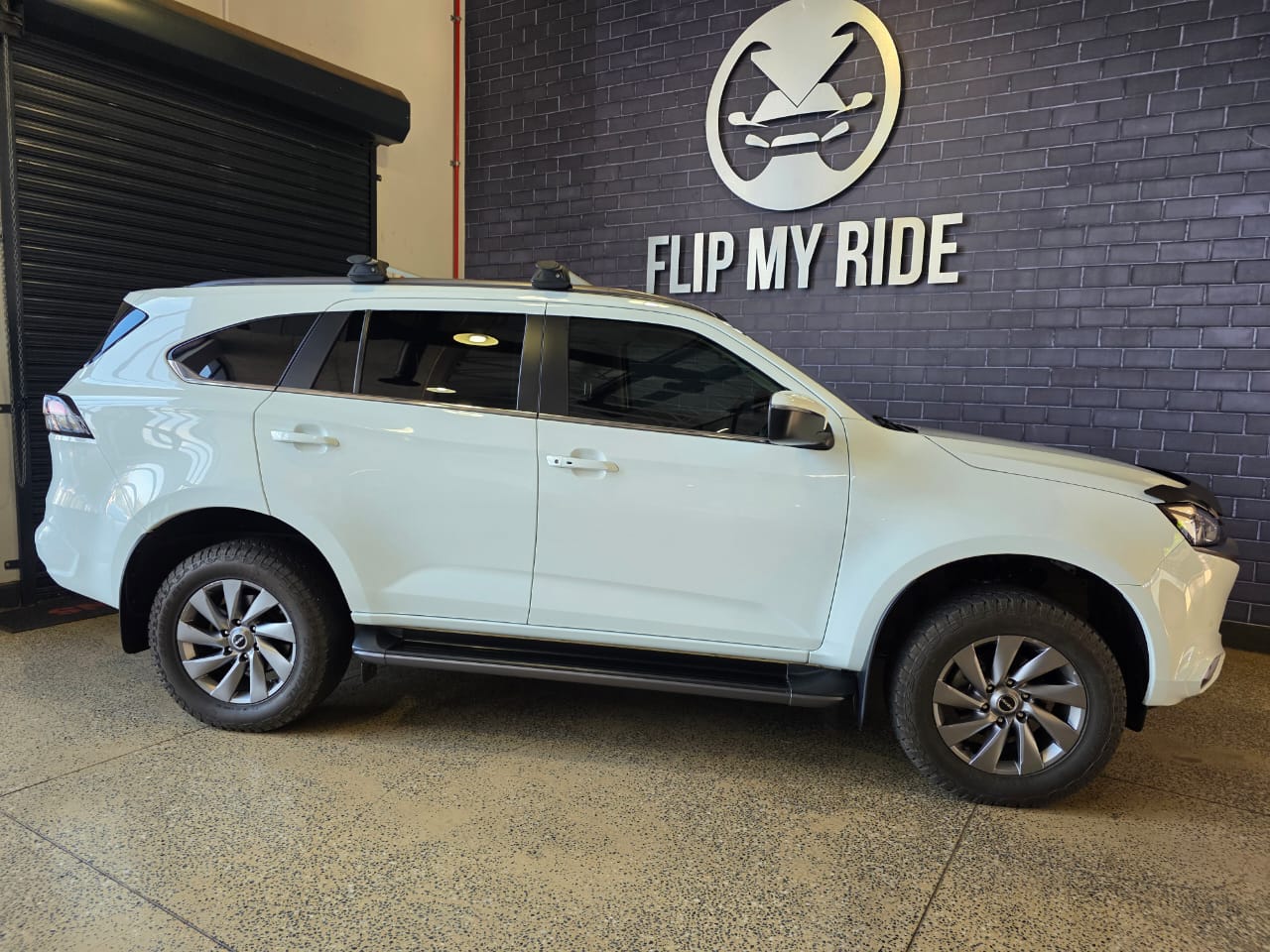 2025 Isuzu mu-X 3.0TD Onyx 4×4